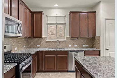 1000 McCormick Cove, Hutto, TX 78634 - Photo 14