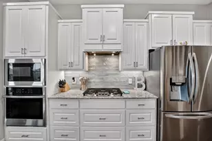 305 Western Sky Trail, Jarrell, TX 76537 - Photo 12