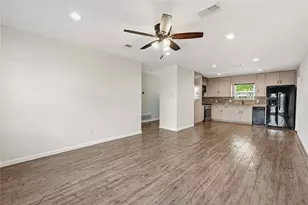 7705 Lazy Ln, Austin, TX 78757 - Photo 2
