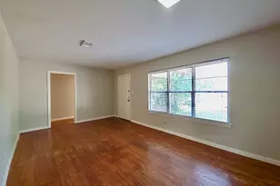 1408 Glencrest Dr, Austin, TX 78723 - Photo 4