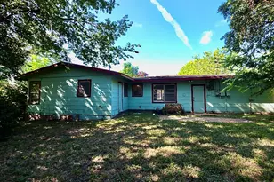 1408 Glencrest Dr, Austin, TX 78723 - Photo 18