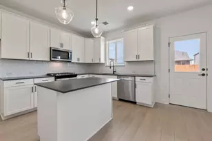 13320 Lapoynor St, Manor, TX 78653 - Photo 4