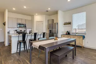 98 Barton Creek Ln, Hutto, TX 78634 - Photo 10