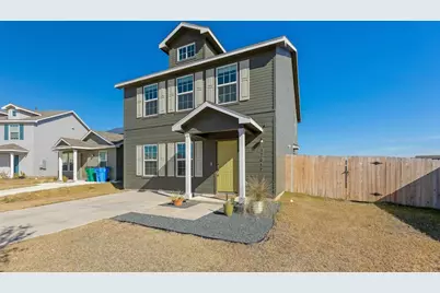 17817 Willacy Cove, Elgin, TX 78621 - Photo 4