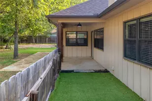 122 N Pohakea Dr, Bastrop, TX 78602 - Photo 28