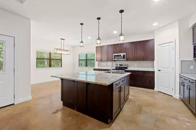 122 N Pohakea Drive, Bastrop, TX 78602 - Photo 4