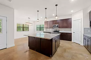 122 N Pohakea Dr, Bastrop, TX 78602 - Photo 4