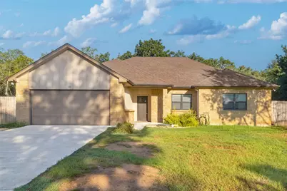 122 N Pohakea Drive, Bastrop, TX 78602 - Photo 1
