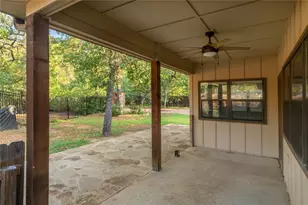 122 N Pohakea Dr, Bastrop, TX 78602 - Photo 26