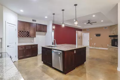 122 N Pohakea Drive, Bastrop, TX 78602 - Photo 12