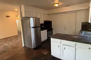 2412 Village Walk, Austin, TX 78744 - Photo 2