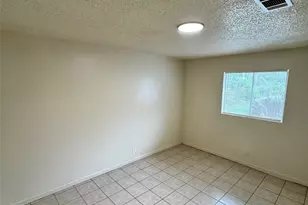 1626 Royal Hill Dr, Austin, TX 78741 - Photo 6