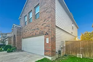 444 Major Lee Ln, Jarrell, TX 76537 - Photo 2