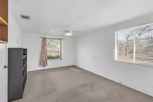 104 Blue Flame Rd, Cedar Creek, TX 78612 - Photo 10