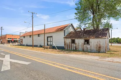413 W Batte Street, Cameron, TX 76520 - Photo 8