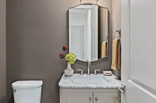 2506 E 2nd St, Austin, TX 78702 - Photo 28