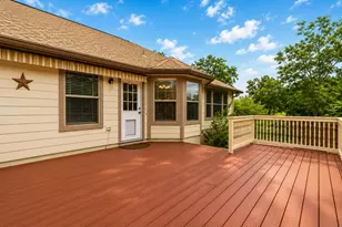 220 Ulupau Cir, Bastrop, TX 78602 - Photo 4