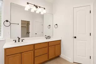 220 Ulupau Cir, Bastrop, TX 78602 - Photo 14