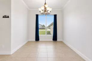 220 Ulupau Cir, Bastrop, TX 78602 - Photo 8