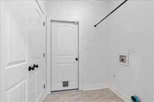 220 Ulupau Cir, Bastrop, TX 78602 - Photo 18