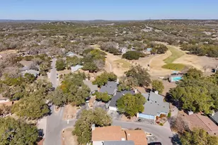 213 Overlook Ct, Wimberley, TX 78676 - Photo 6