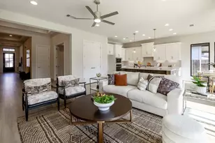 9101 The Ravine Wy, Austin, TX 78744 - Photo 4