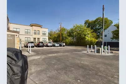 711 W 32 Street #154, Austin, TX 78705 - Photo 4