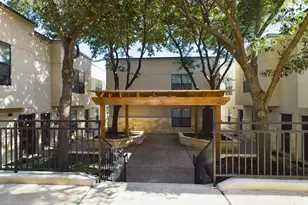 711 W 32nd St, Austin, TX 78705 - Photo 1