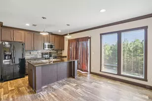 273 River Forest Dr, Bastrop, TX 78602 - Photo 10