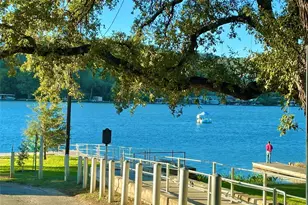 601 Hearn St, Austin, TX 78703 - Photo 2