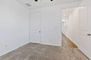 505 Sixpence Ln, Georgetown, TX 78628 - Photo 32
