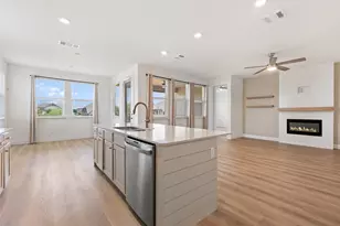 505 Sixpence Ln, Georgetown, TX 78628 - Photo 2