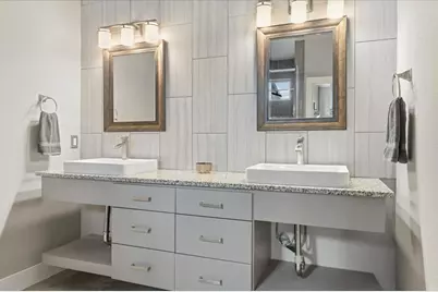1800 Webberville Road #B, Austin, TX 78721 - Photo 16