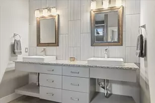 1800 Webberville Rd, Austin, TX 78721 - Photo 16