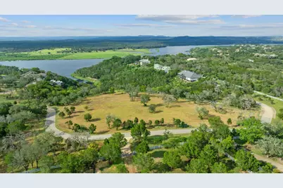 200 Contrails Way, Spicewood, TX 78669 - Photo 24