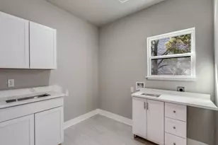 4 Senisa St, Wimberley, TX 78676 - Photo 16