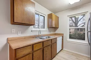 1100 Fairlawn Cove, Round Rock, TX 78664 - Photo 12