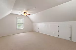 305 East St, Hutto, TX 78634 - Photo 28