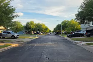 204 Quail Hollow Dr, Hutto, TX 78634 - Photo 24