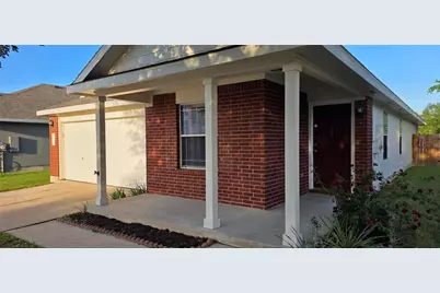 204 Quail Hollow Drive, Hutto, TX 78634 - Photo 2