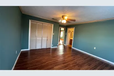 909 Fannin Street, Nocona, TX 76255 - Photo 10