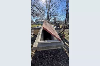 909 Fannin Street, Nocona, TX 76255 - Photo 22