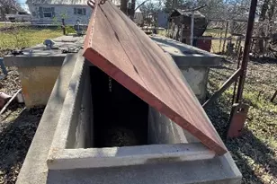 909 Fannin St, Nocona, TX 76255 - Photo 22