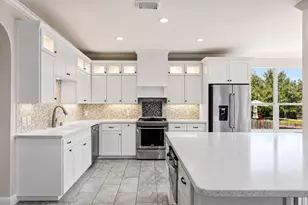9905 Whitley Bay Dr, Austin, TX 78717 - Photo 12
