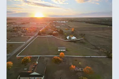 233 Courtnees Way, Georgetown, TX 78626 - Photo 4