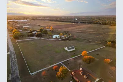 233 Courtnees Way, Georgetown, TX 78626 - Photo 6
