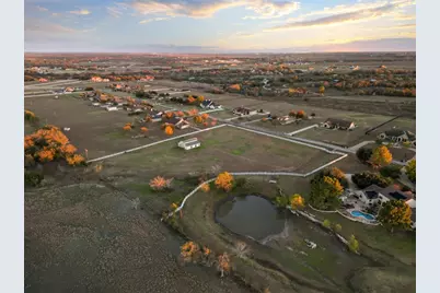 233 Courtnees Way, Georgetown, TX 78626 - Photo 6