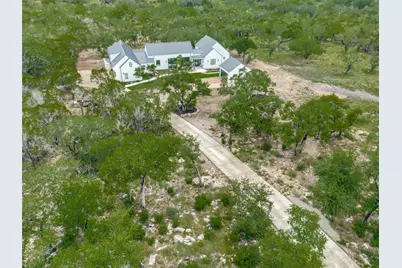 1958 Paradise Pkwy, Canyon Lake, TX 78133 - Photo 4