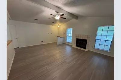 1112 Byers Lane, Austin, TX 78753 - Photo 2