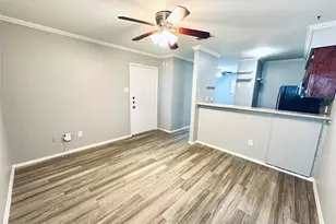 3702 S 2nd St, Austin, TX 78704 - Photo 2